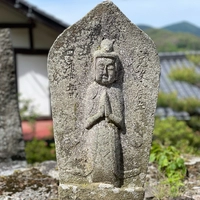 岩井堂の石仏画像