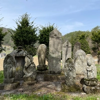 阿弥陀堂の石仏画像