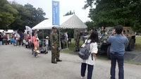 働くクルマ展示ブース画像