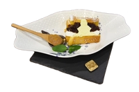 Nagoya Cochin rice flour chiffon sandwich with red bean butter ~Served with peach Komaki warabi mochi~画像